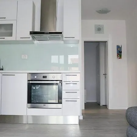 Jog Apartment Zecevo